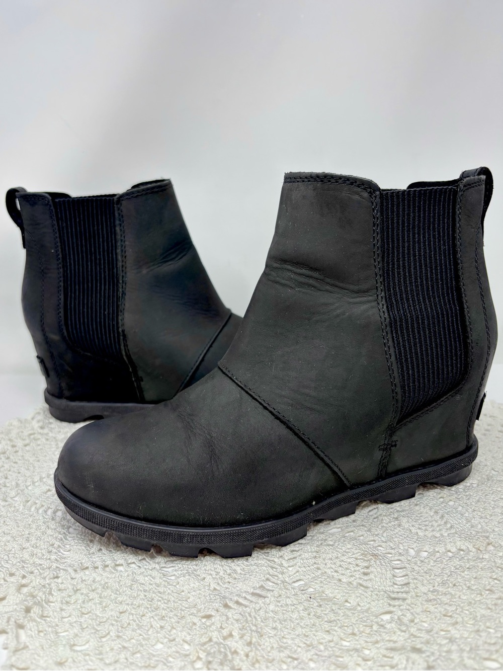 Sorel Joan Rhapsody Waterproof Chelsea Boot Black Leather Wedge Heel Size 9.5
